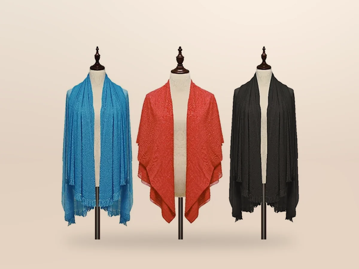 Energy shawl (palantine) — on a beige background, photo 1