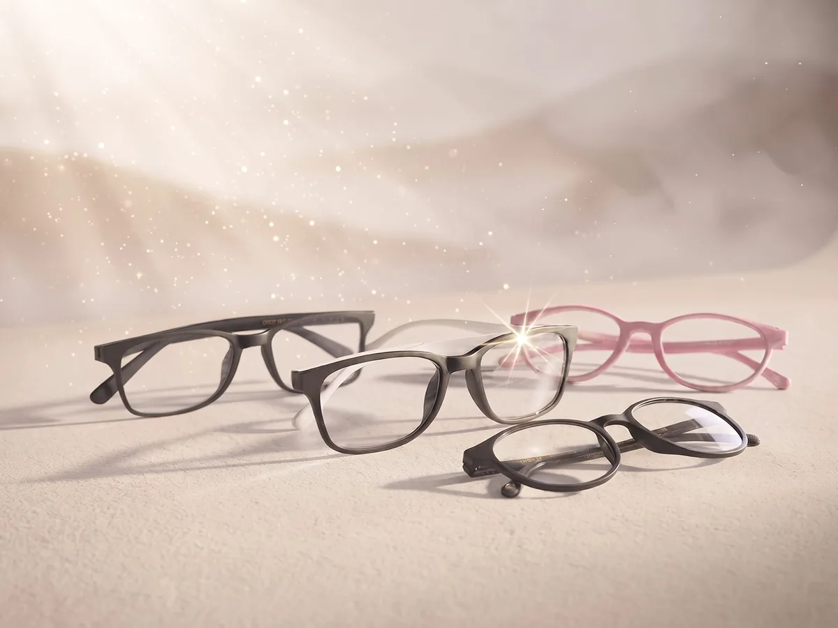 WHIEDA computer glasses — on a beige background, photo 1
